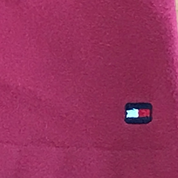 Vintage Tommy Hilfiger Women’s Form Fitting Red Short Sleeved T-Shirt With Scoop - Picture 4 of 9